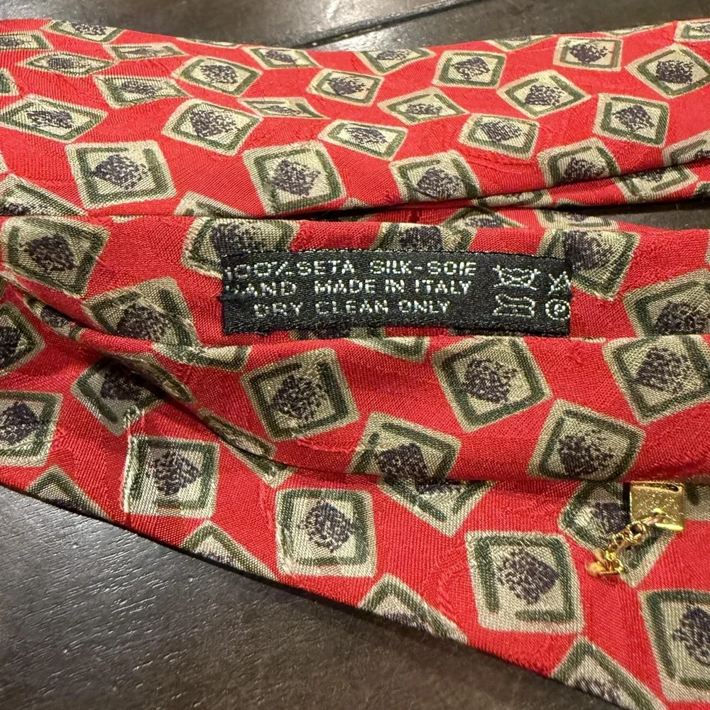 Brioni Tie Mens Red Silk Made In Italy Geometric Square Pattern Necktie Designer